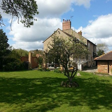 Upper Wood End Farm Bed & Breakfast Marston Moreteyne ภายนอก รูปภาพ