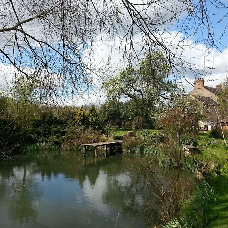Upper Wood End Farm Bed & Breakfast Marston Moreteyne ภายนอก รูปภาพ