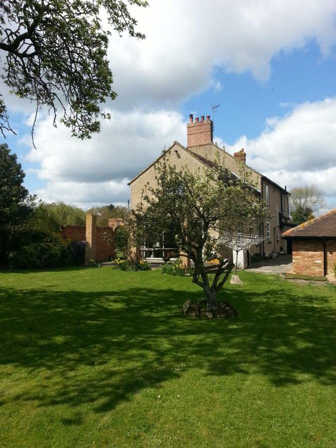 Upper Wood End Farm Bed & Breakfast Marston Moreteyne ภายนอก รูปภาพ