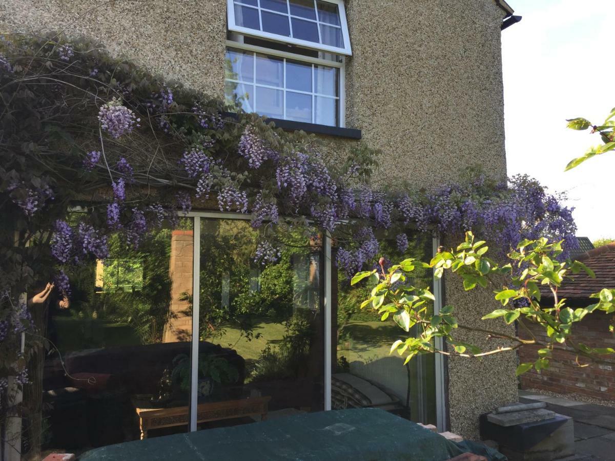 Upper Wood End Farm Bed & Breakfast Marston Moreteyne ภายนอก รูปภาพ