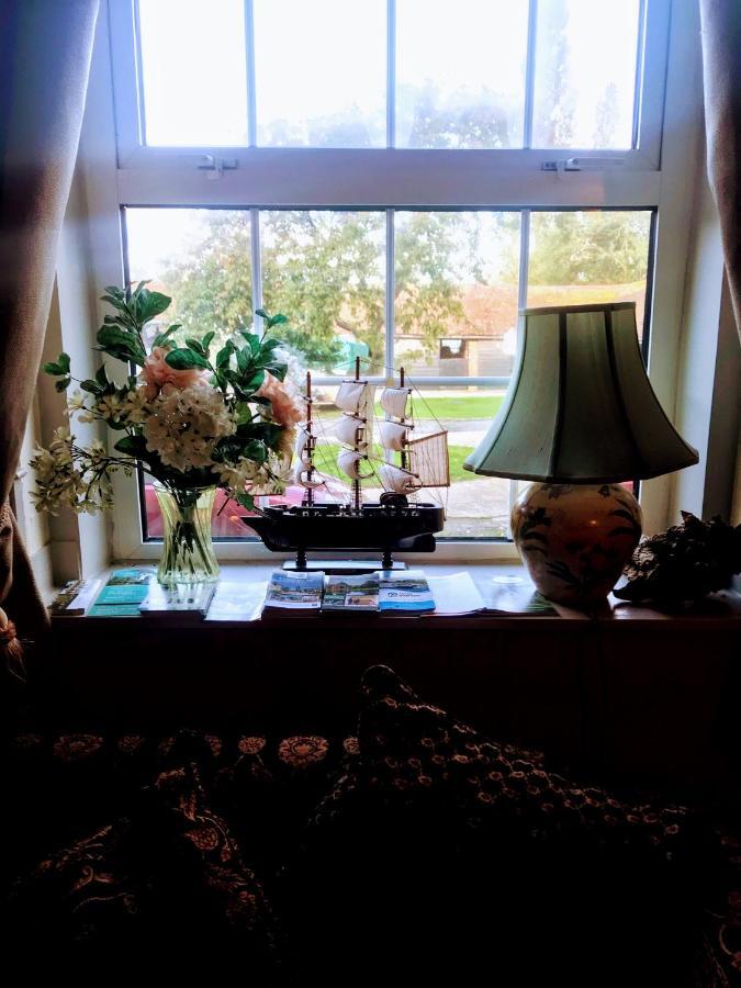 Upper Wood End Farm Bed & Breakfast Marston Moreteyne ภายนอก รูปภาพ
